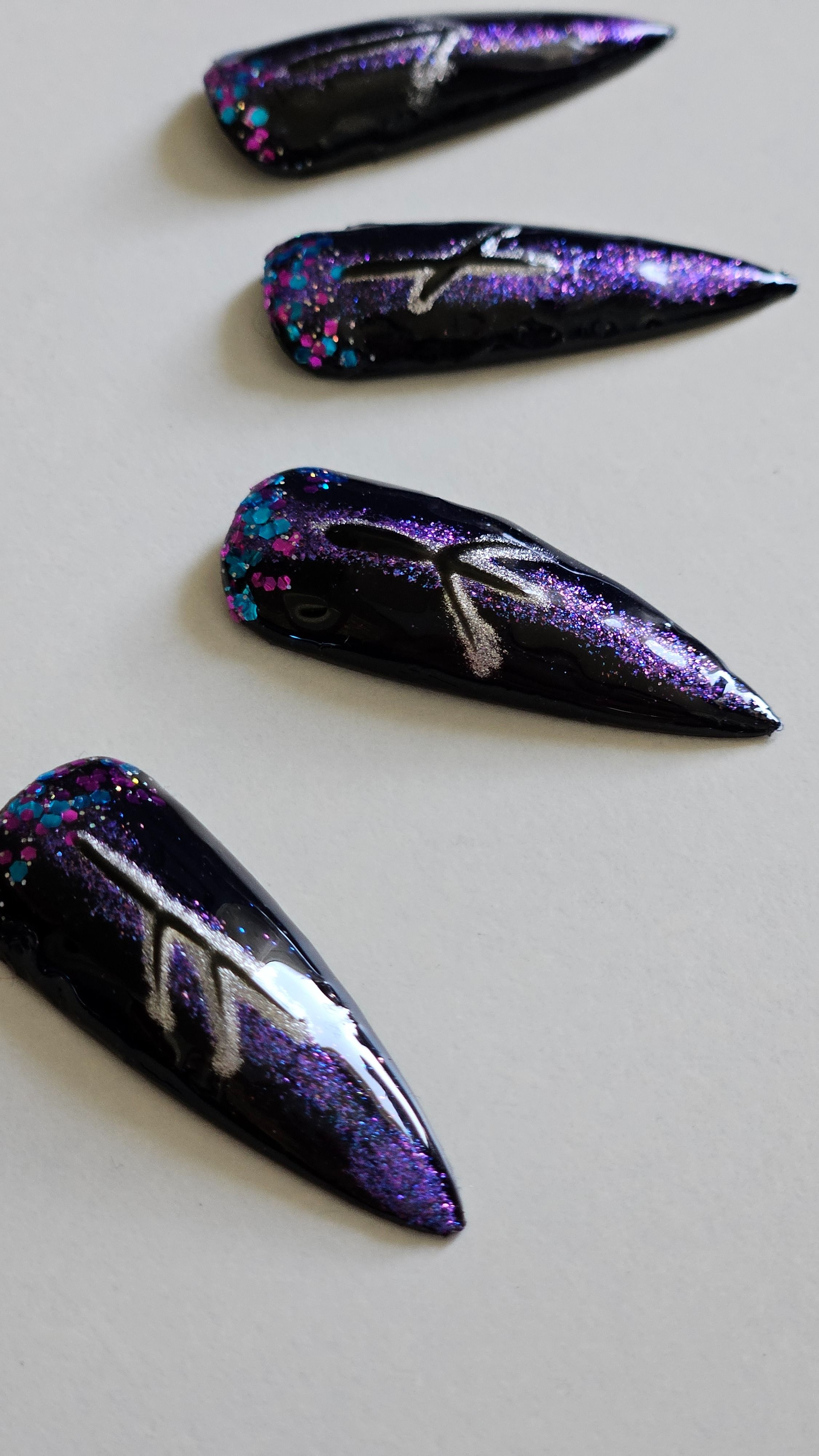 Viking & Luxury Collection press on negler